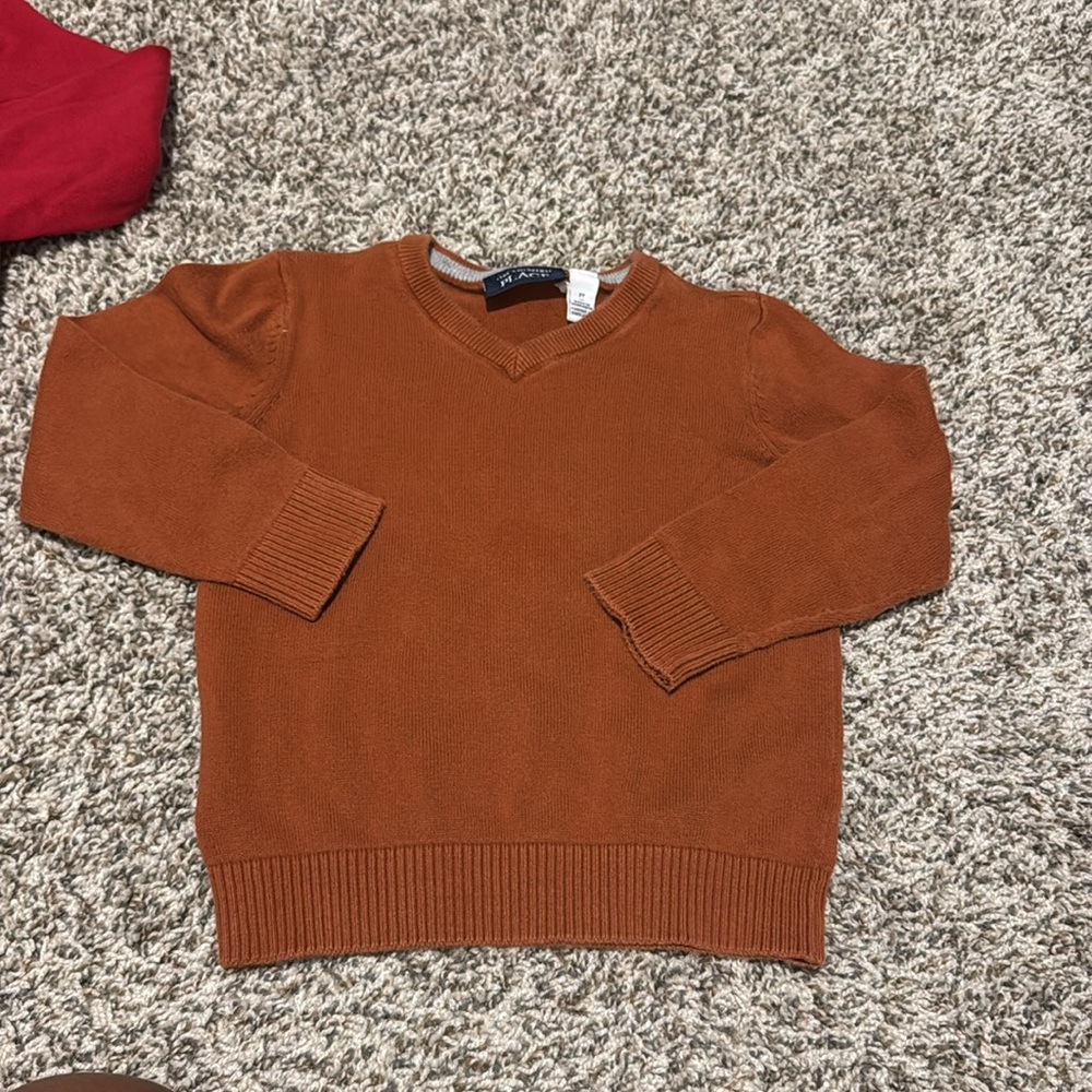 One 3t baby boy sweater